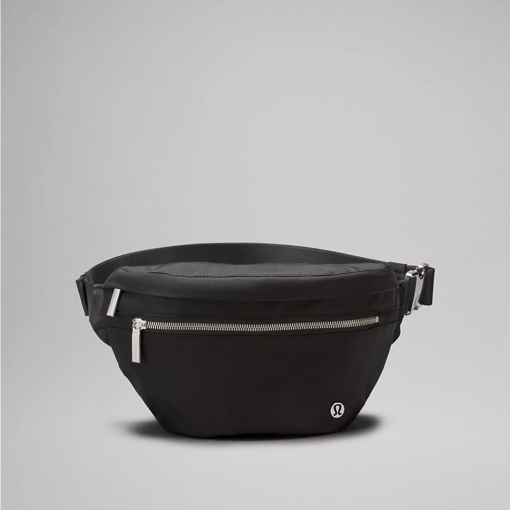 City Adventurer Belt Bag 2.5L only used once $68